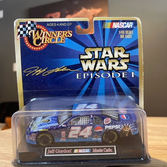 Jeff Gordon Monte Carlo Star Wars edition - Picture 2 of 7
